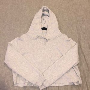 Brandy Melville Cropped gray hoodie
